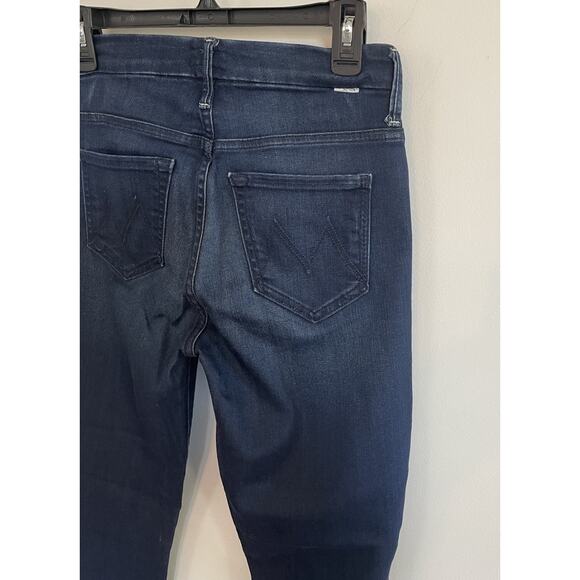 NEW‎ MOTHER High Waisted Looker Ankle Fray Dark Wash Jeans Tongue and Chic Sz 25 - Picture 5 of 7
